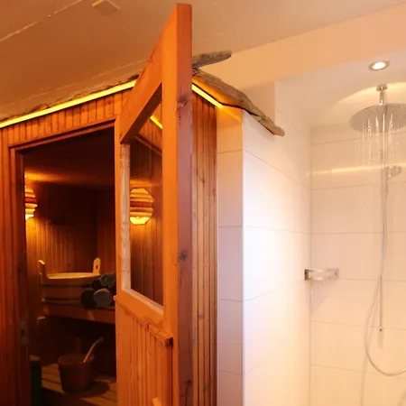 Appartamento Azur Appartement-fewo 2-bettwohnung Nr- 9 By Interhome Saas-Fee