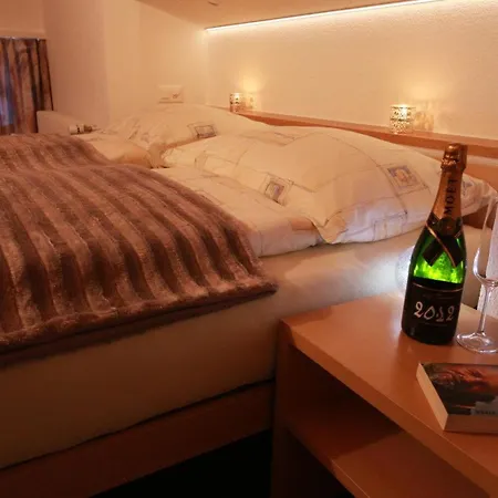Azur Appartement-fewo 2-bettwohnung Nr- 9 By Interhome